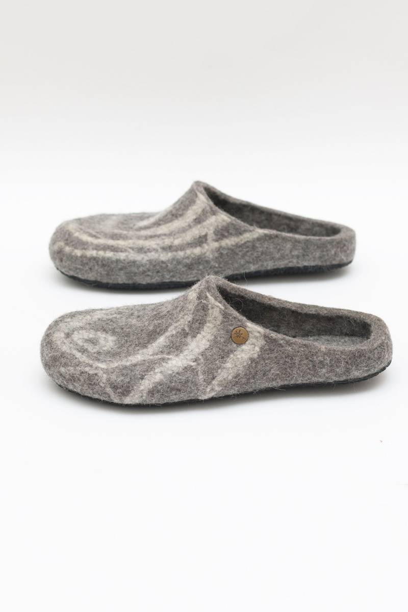 Filz Männer Hausschuhe, Hausschuhe Mit Steinmuster, Gefilzte Boho Neues Zuhause Geschenk von JurgaFeltLife