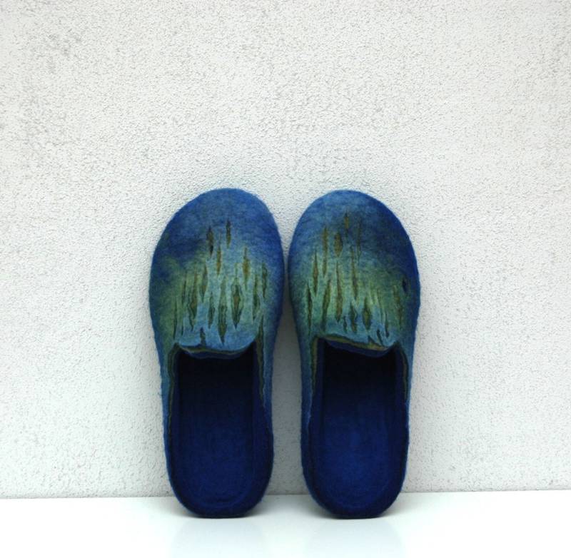 Gefilzte Hausschuhe Für Männer in Blau Grün - Ausgezeichnetes Geburtstags- Oder Hausgeburtstagsgeschenk von JurgaFeltLife