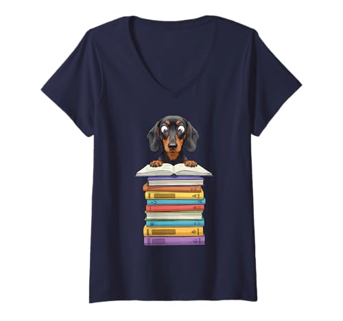 Damen Niedlicher Wiener Hund Dackel liest auf Bücherstapel lustig T-Shirt mit V-Ausschnitt von Just One More Chapter