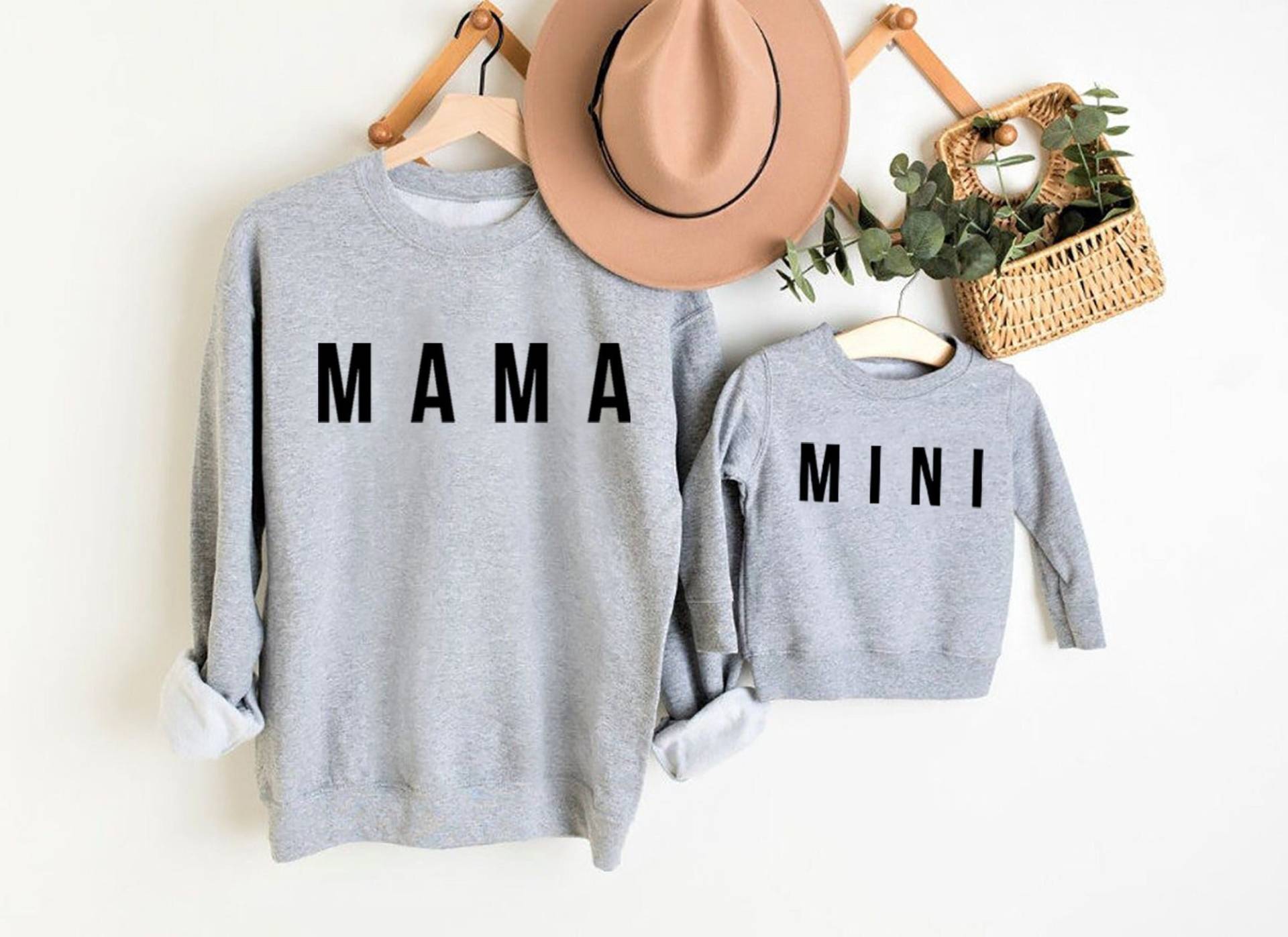 Passende Mama Und Mini Sweatshirts, Sweatshirt, Mutter Tochter Shirts, Beste Geschenke Für Mütter, Passende Ich Pullover, Kleinkind von Just4Everyone