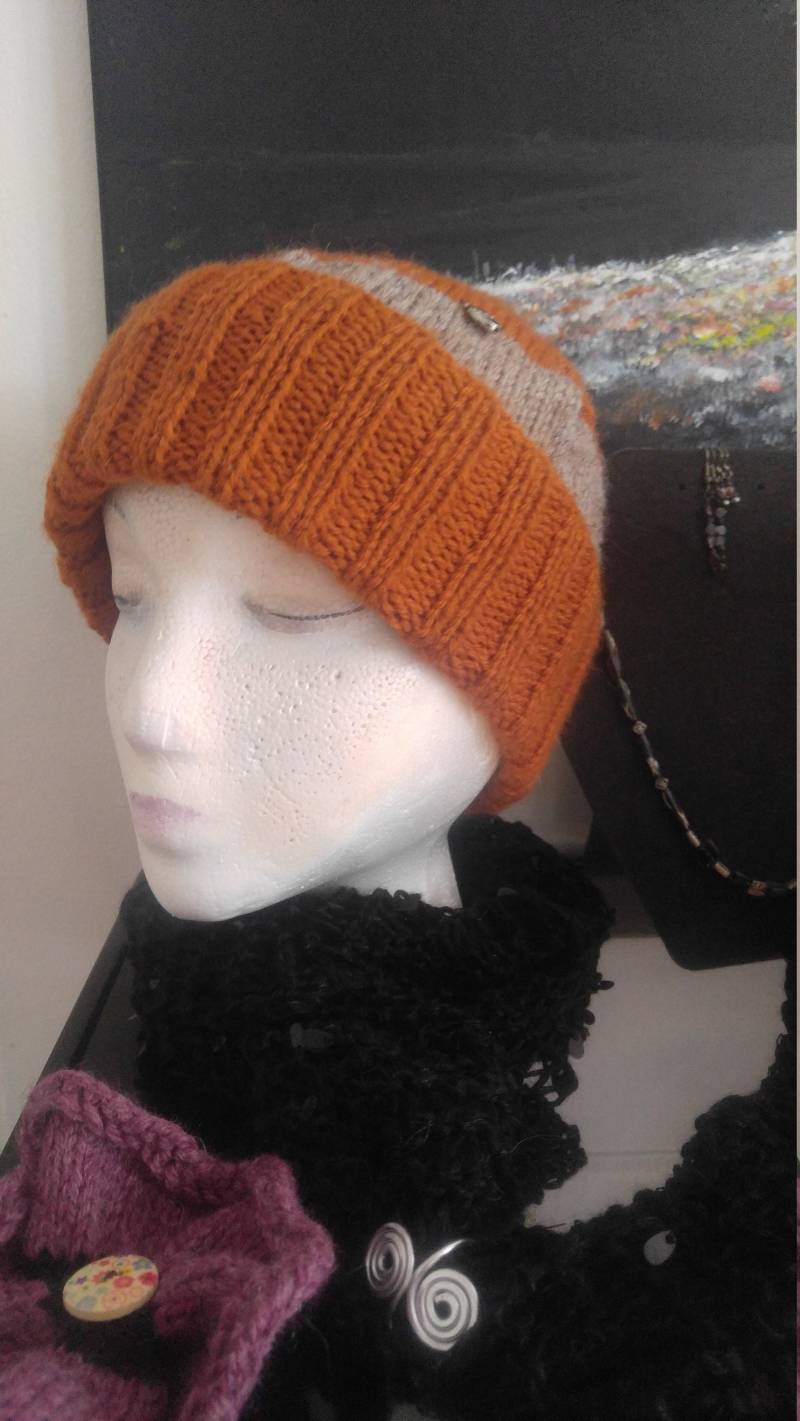 Frauen Handgestrickte Mütze, Kürbis, Mein Eigenes Design Frauen Handgestrickte Mütze, Kürbis, Mein Eigenes Design von JustAskJackie