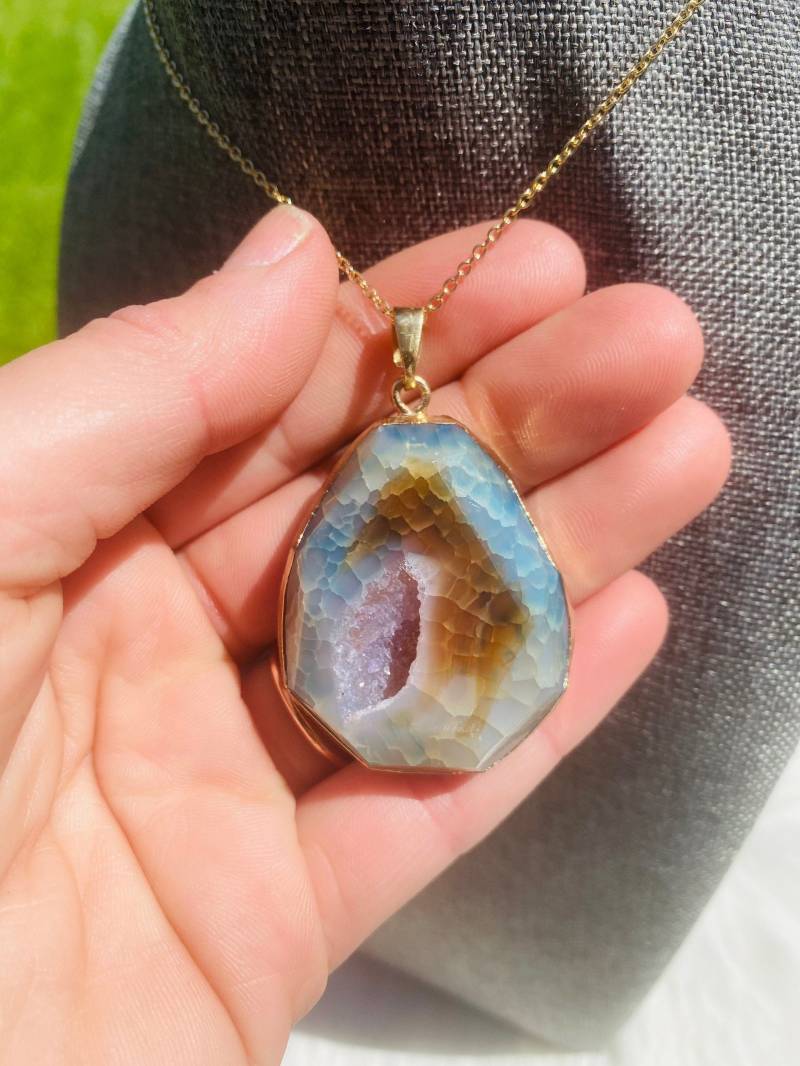 Blaue Druzy Quarz Halskette Roher Kristallstein, Kristallheilung von JustBeadItByDrue