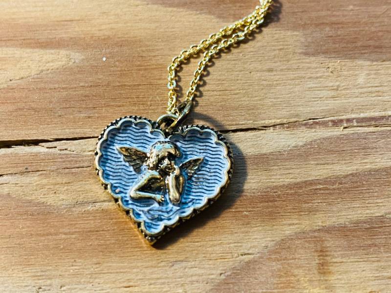 Cherub Herz Charm Halskette - 14K Gold Engel Anhänger von JustBeadItByDrue