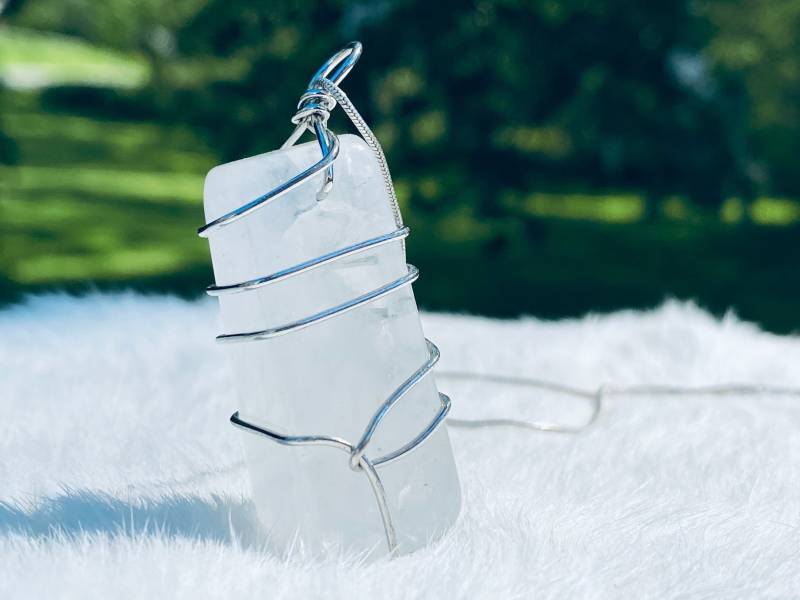 Draht Gewickelt Bergkristall Halskette - Roher Kristall Heilstein von JustBeadItByDrue