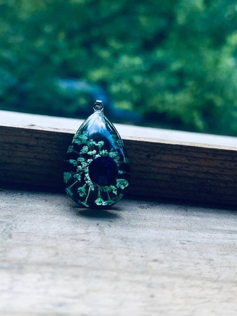 Floral Teardrop Glas Anhänger - Sterling Silber Halskette von JustBeadItByDrue