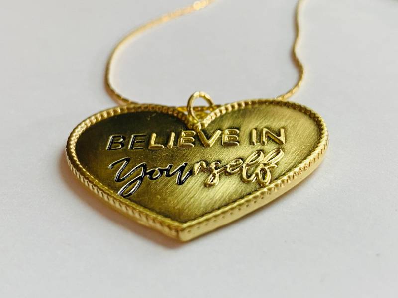 Glauben Sie An Sich Selbst - Herz Anhänger Halskette Gold Schmuck Justbeaditbydrue von JustBeadItByDrue