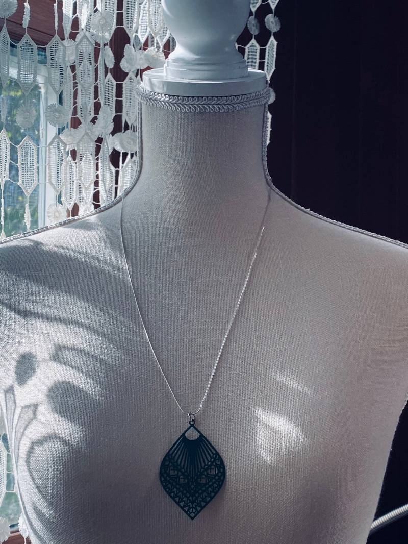 Grün Filigrane Anhänger - Vintage Inspiriert Boho Chic Schmuck Statement Halskette Justbeaditbydrue von JustBeadItByDrue