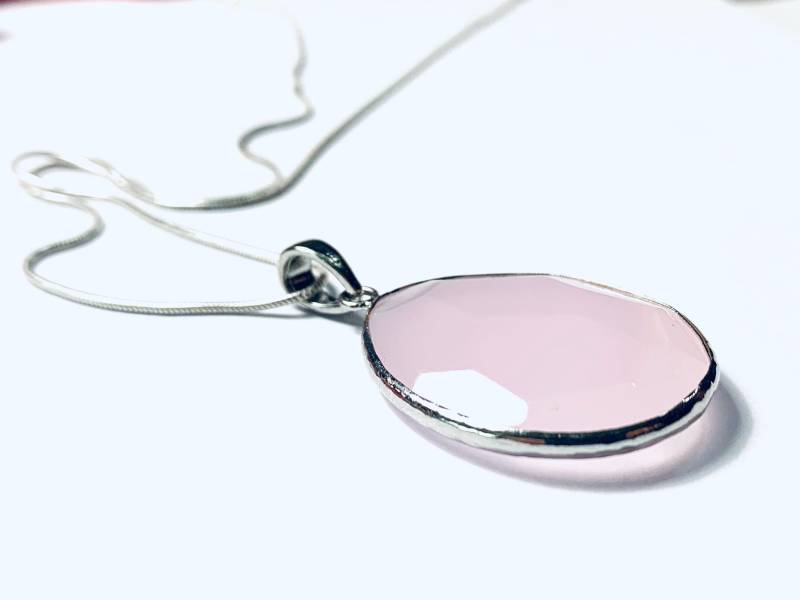 Rosenquarz - Teardrop Anhänger Echte Stein Silber Halskette Justbeaditbydrue von JustBeadItByDrue