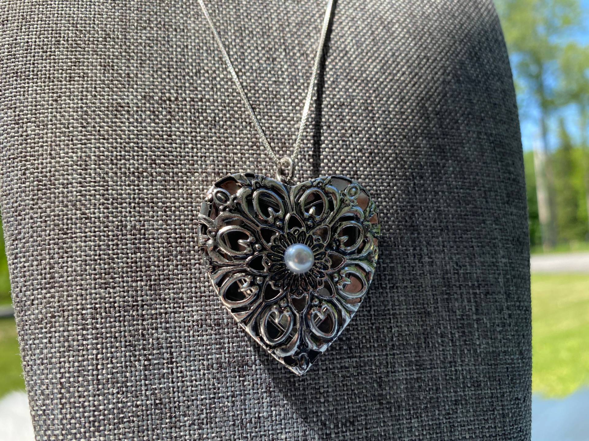 sterling Silber Herz Medaillon Filigrane Perlen-Anhänger-Halskette von JustBeadItByDrue