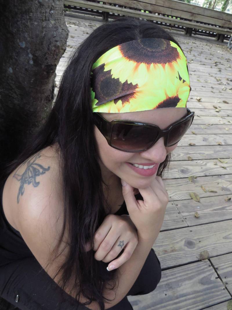 Yoga Stirnband Workout Sommer Laufen Sonnenblume Boho Turban Mode Breites Kein Slip Frauen S246 von JustBreatheAcc