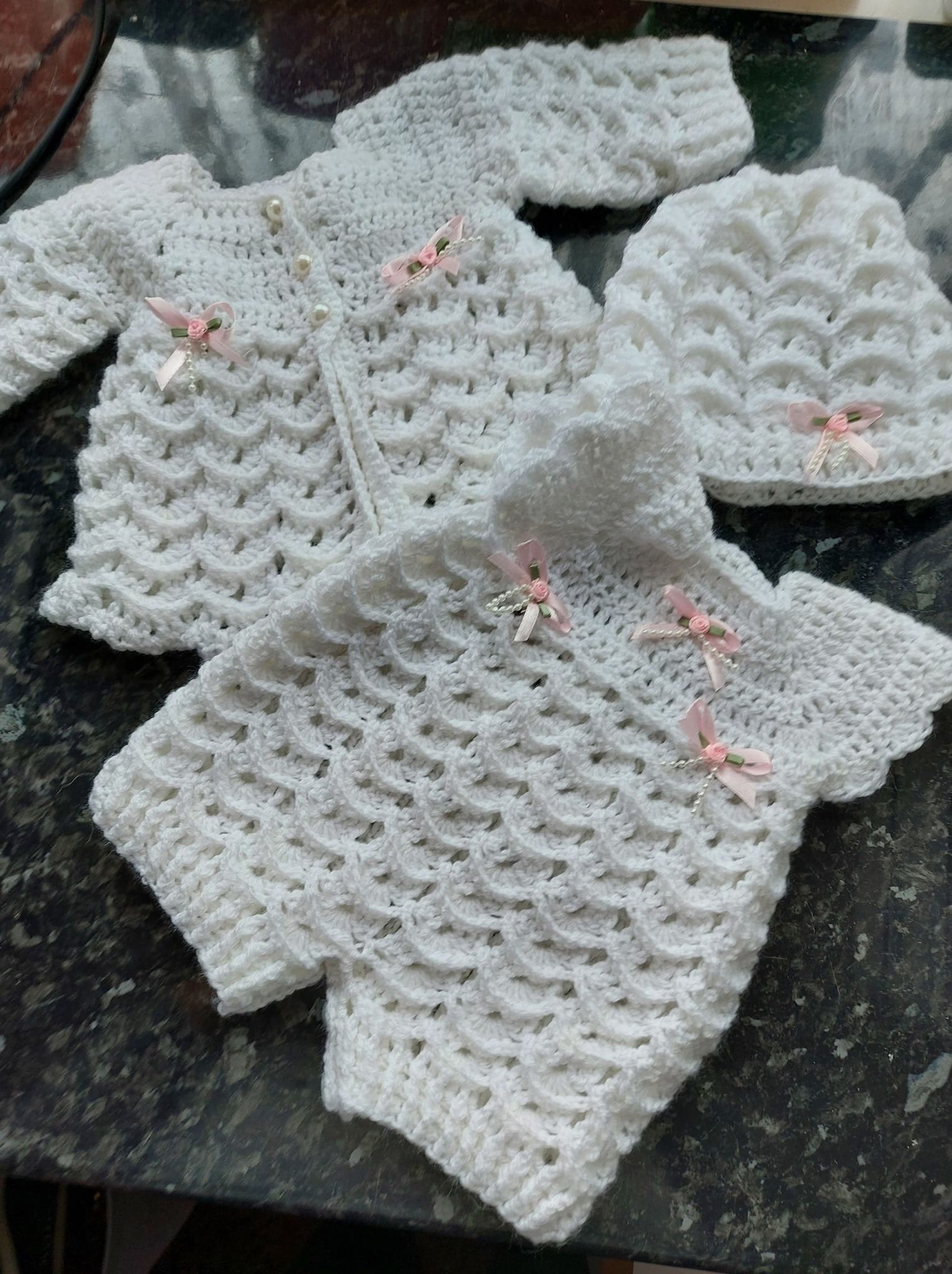 Handgemachtes Baby Strampler Set, Set Bestehend Aus Strampler, Mütze Und Strickjacke, Geschenk Shower Geschenk, Handgemachter Häkelartikel Für von JustCreatedForYou