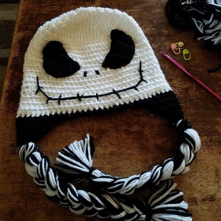 Jack Skellington Inspirierte Mütze Jack Skellington Inspirierte Mütze von JustCreatedbyRenee