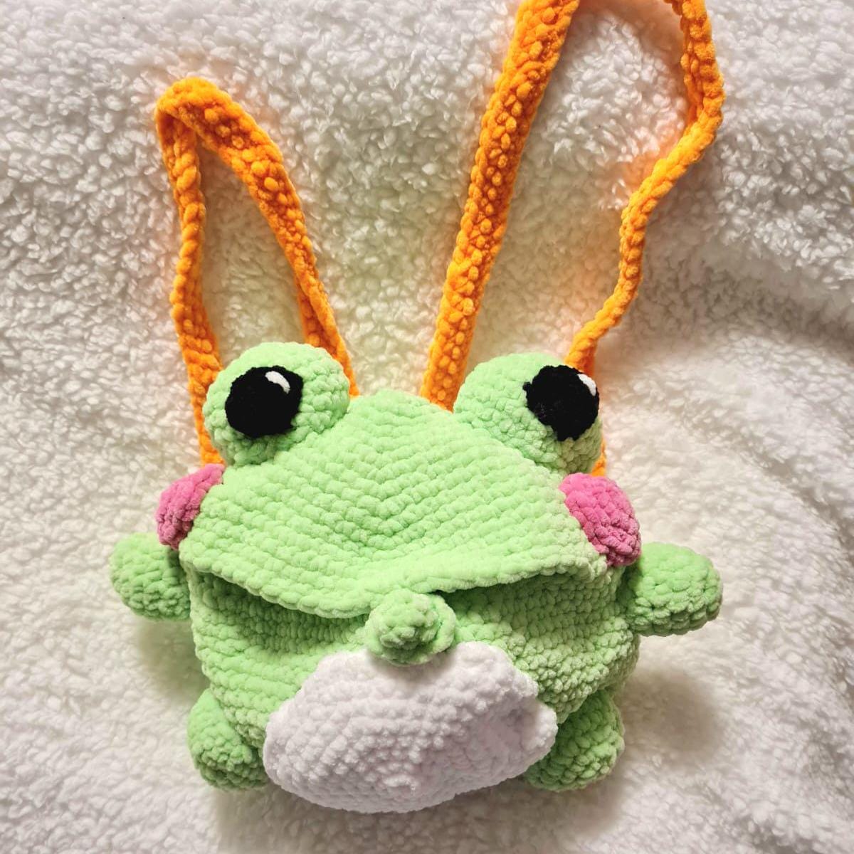 Gehäkelter Rucksack Frosch Gehäkelter Rucksack Frosch von JustDesignCreation