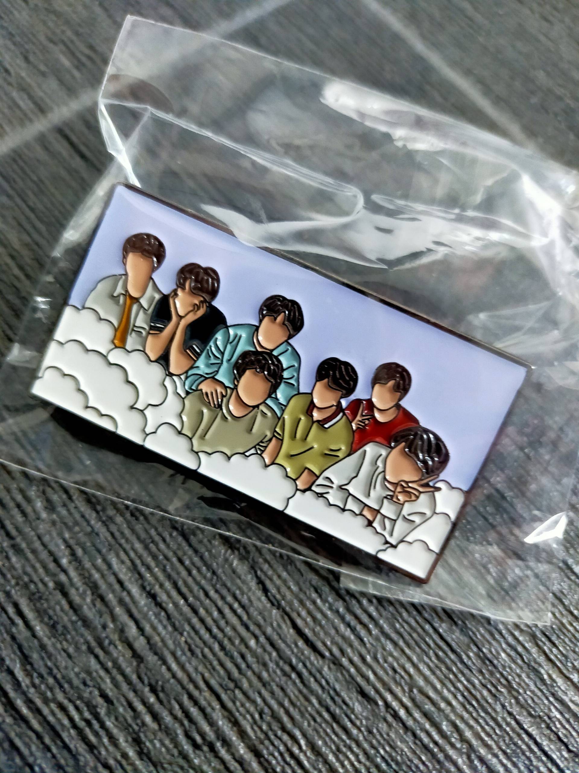 Bts Emaille Pin. Alle Mitglieder Hohe Qualität Bts Emaille Pin. Alle Mitglieder Hohe Qualität von JustFandomMerch