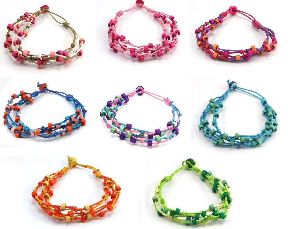 Puka - Multi-Strang Coco Perle Und Baumwolle Sommer Strand Armband Puka - Multi-Strang Coco Perle Und Baumwolle Sommer Strand Armband von JustJaxsJewellery
