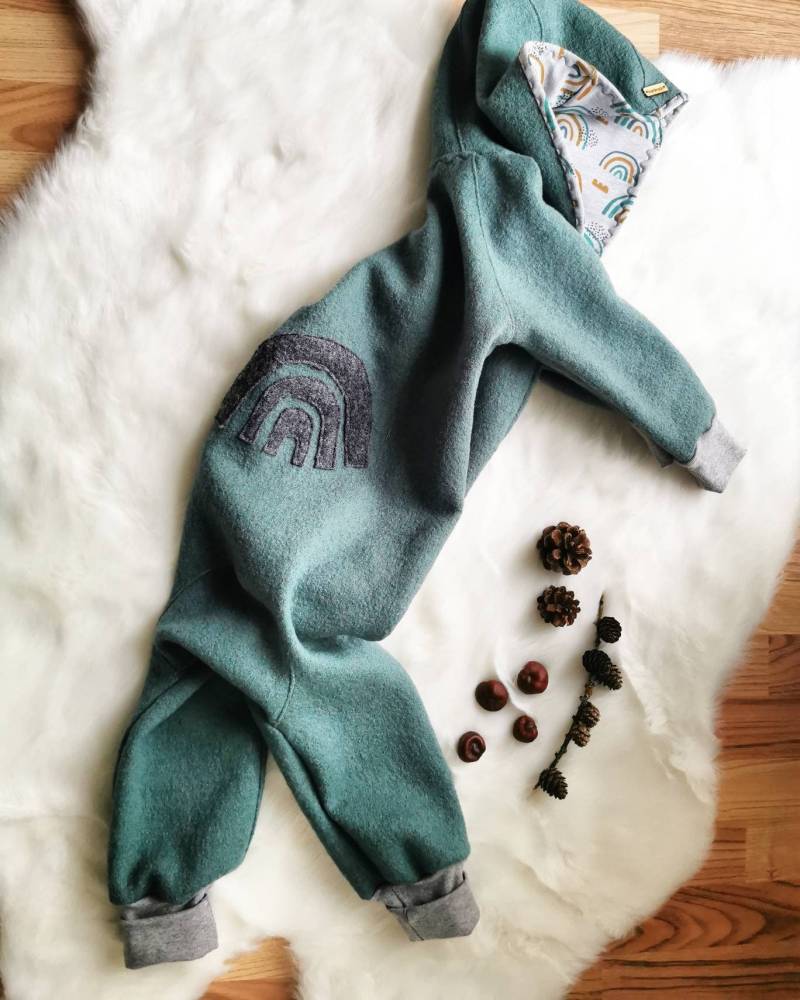 Walkoverall, Walkanzug Für Kinder Und Babys Mit Regenbogen Applikation von JustPurebyjpatelier