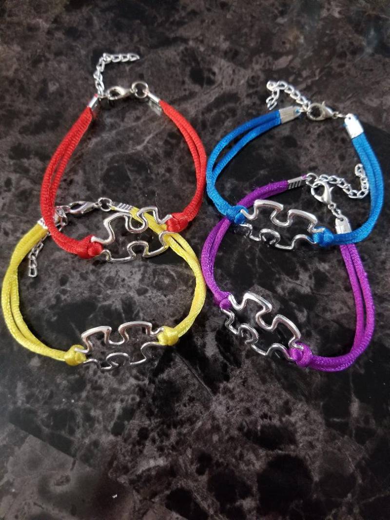 Autismus Puzzle Armbänder, Bettelarmband Autismus Puzzle Armbänder, Bettelarmband von JustSimplyk