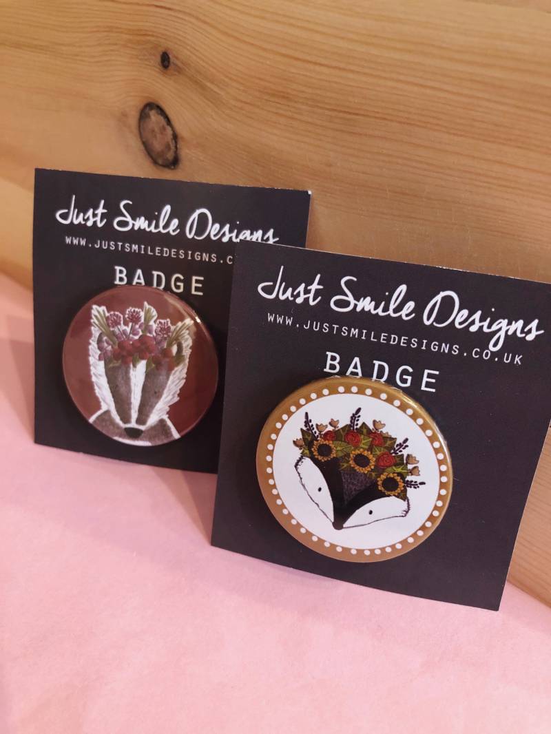 Dachs Abzeichen - Badger Niedlicher Pin Zurück Buttons Wald Tier von JustSmileDesigns