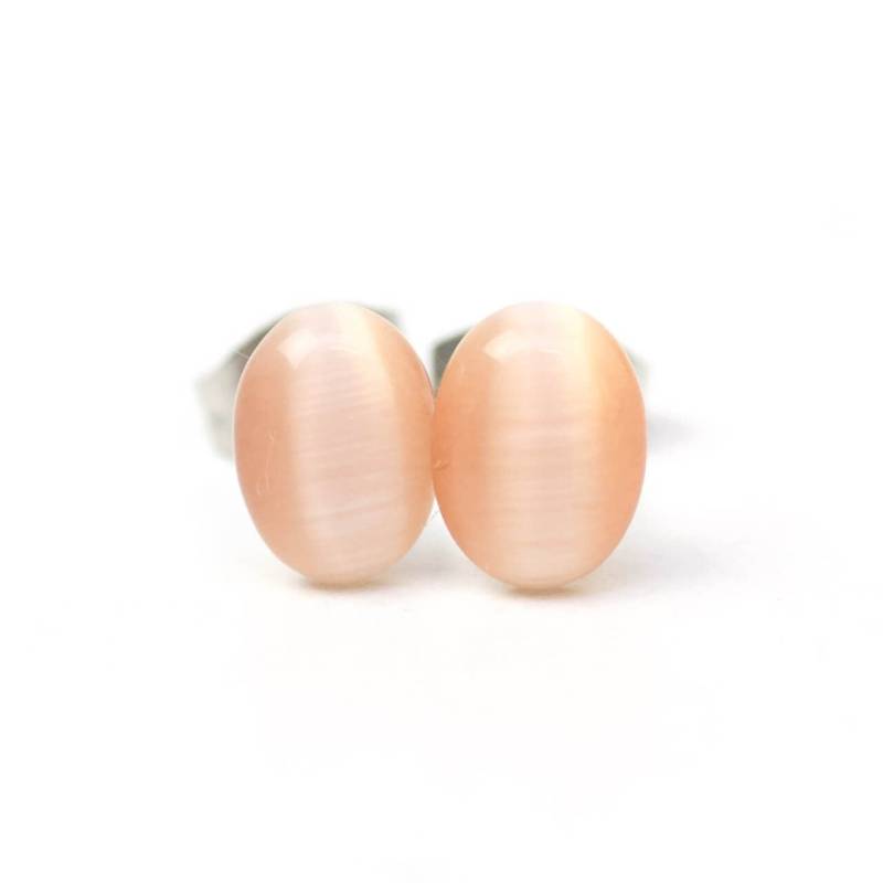 Mini Edelstahl Cateye Ohrstecker Oval in Apricot Hell - Geschenkidee Just Trisha Mini Edelstahl Cateye Ohrstecker Oval in Apricot Hell - Geschenkidee Just Trisha von JustTrisha