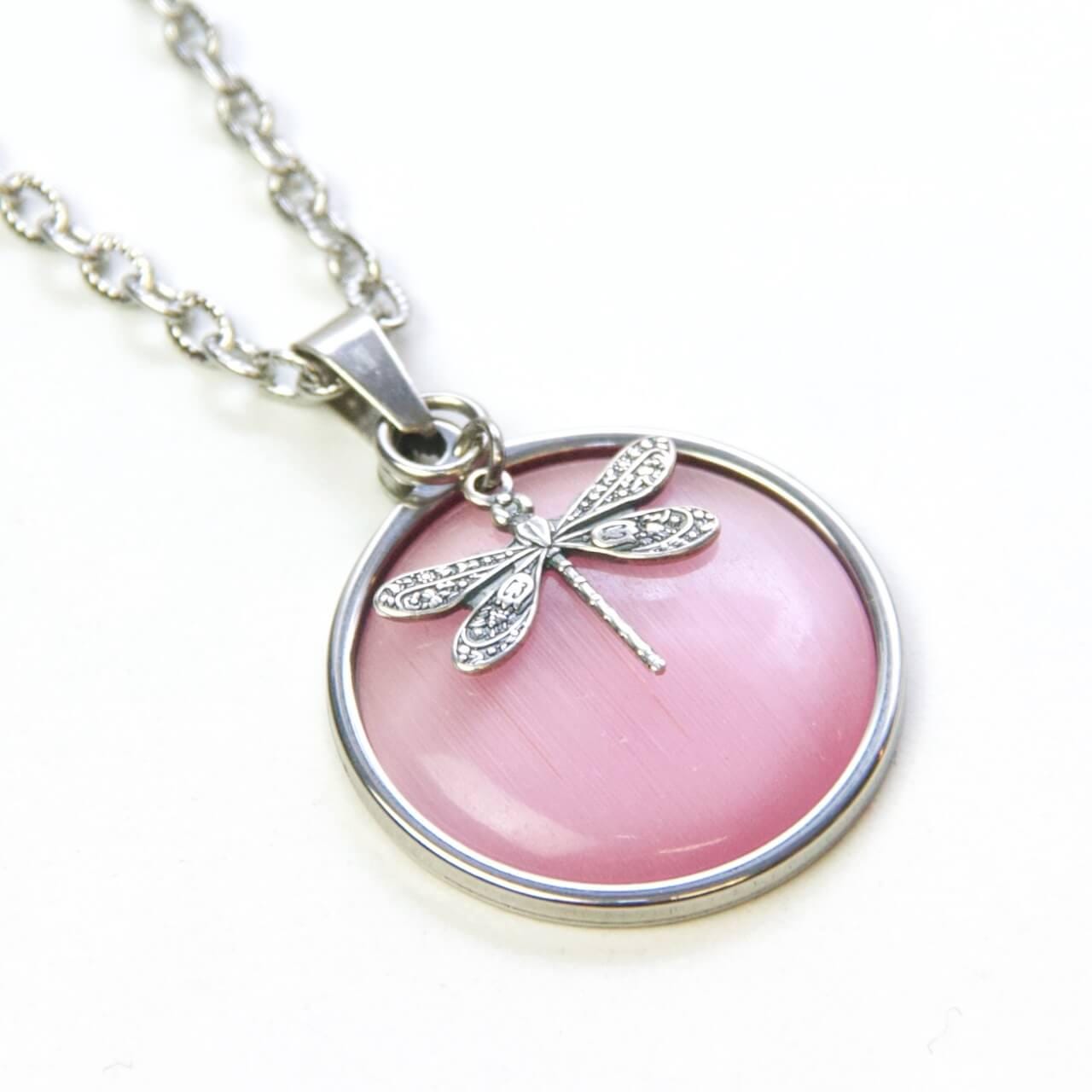 Vintage Kette Rosa Mit Cateye Stein Und Kleiner Libelle - Farbwahl Geschenkidee Just Trisha von JustTrisha