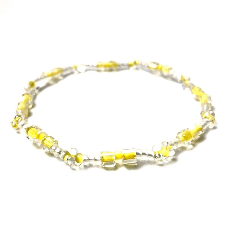 Zartes Perlenarmband Mit Gelben Perlen - Gummiband Handmade Geschenkidee Just Trisha von JustTrisha
