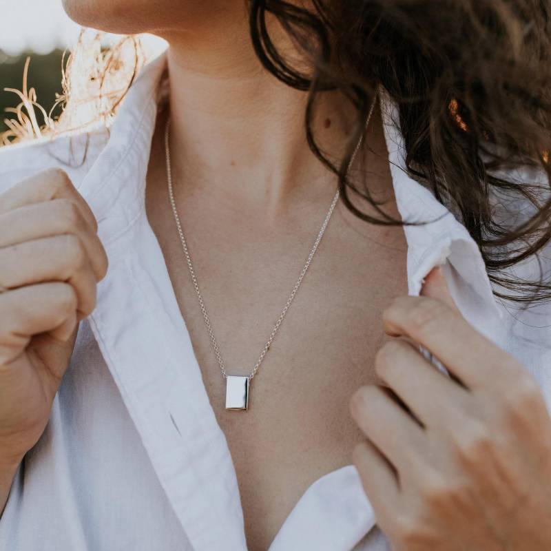 925 Sterling Silber Urne Anhänger Halskette Moderne Gravur Schmuck, Haustier von JustVial