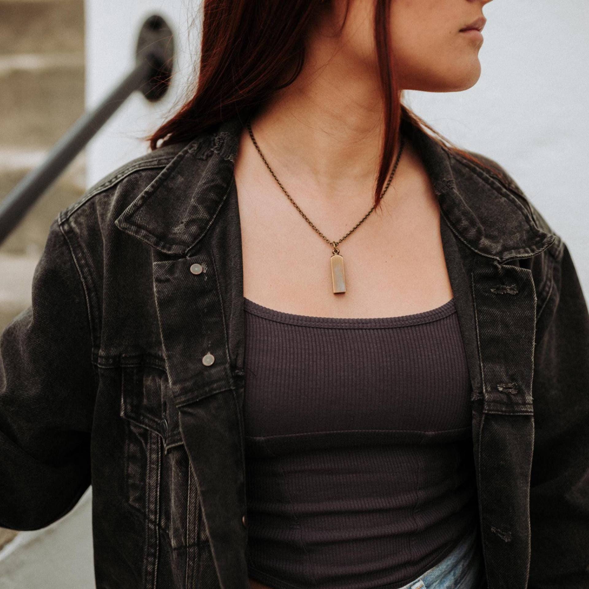 Antike Messing Urne Anhänger Halskette Personalisierte Feuerbestattung Schmuck Benutzerdefinierte Gravur - Haustier-Denkmal von JustVial