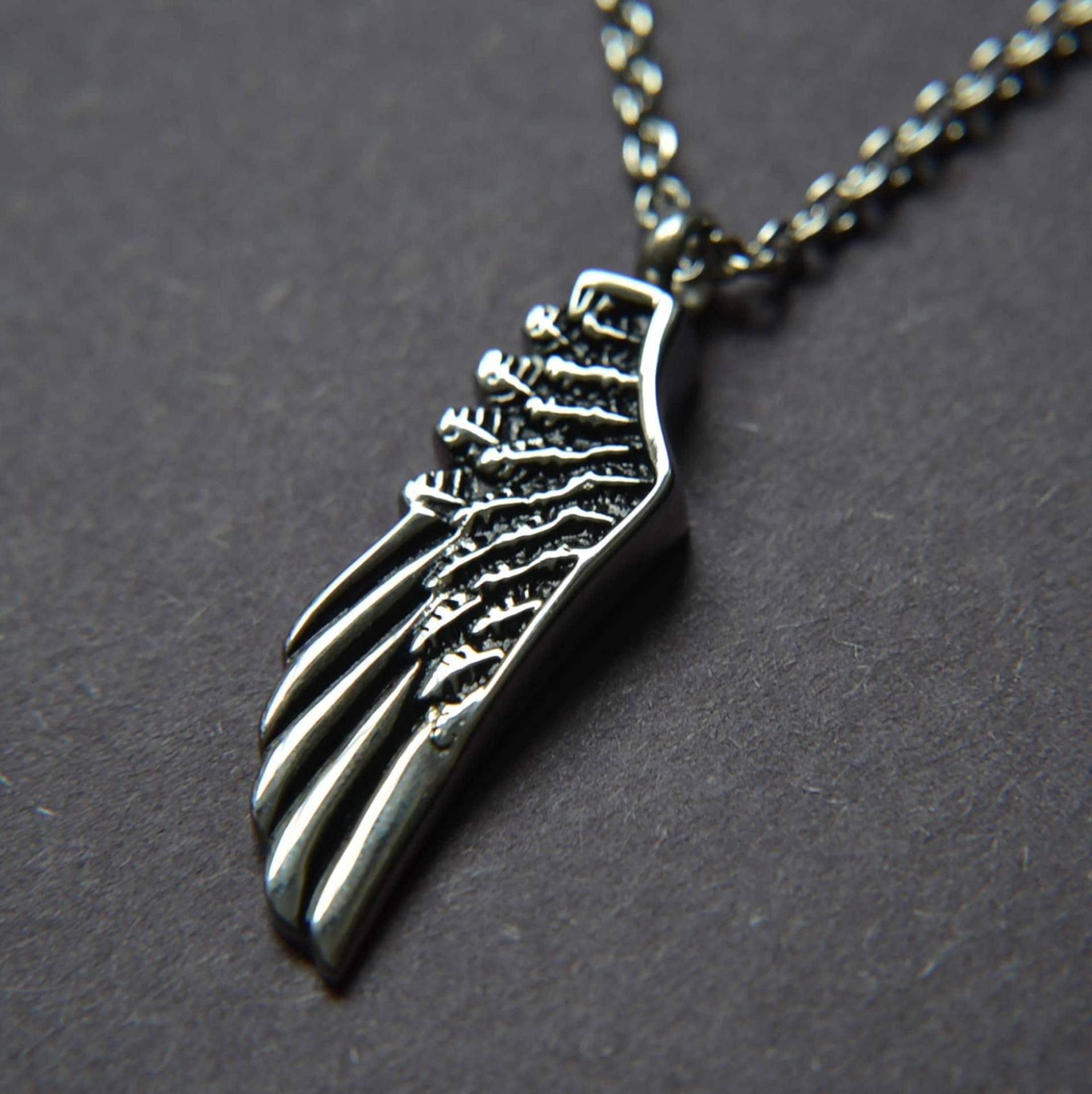 Engelsflügel Asche Urne Anhänger Feuerbestattung Halskette Hypoallergener Edelstahl Mit Benutzerdefinierter Personalisierter Gravur von JustVial