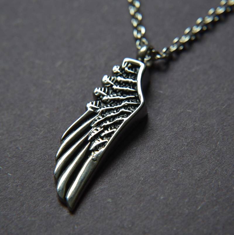 Engelsflügel Asche Urne Anhänger Feuerbestattung Halskette Hypoallergener Edelstahl Mit Benutzerdefinierter Personalisierter Gravur von JustVial