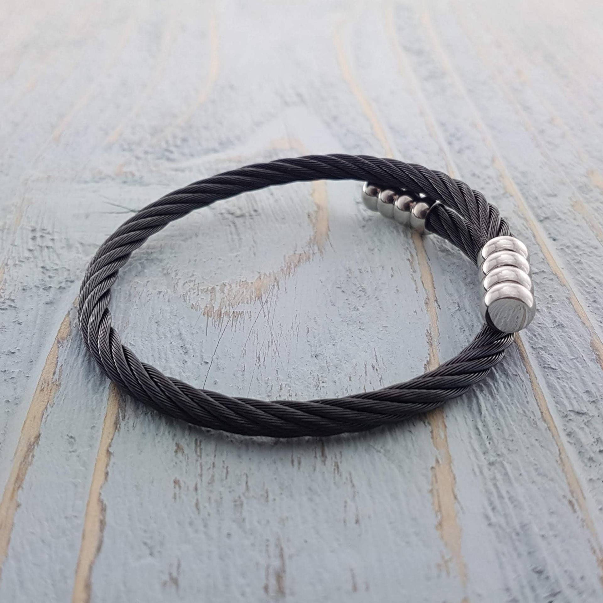 Herren Geflochtenes Urnenarmband Aus Schwarzem Stahl Personalisiertes Erinnerungsstück von JustVial