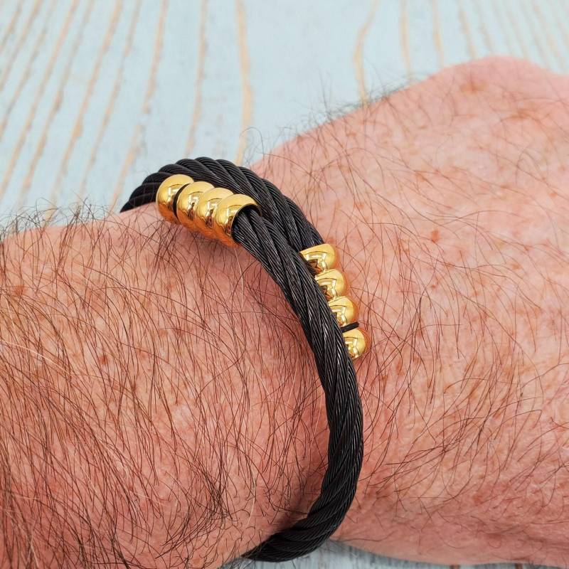 Urne Armband Für Männer Gold Und Schwarzer Edelstahl Schmuck Die Feuerbestattung - Benutzerdefinierte Gravur von JustVial