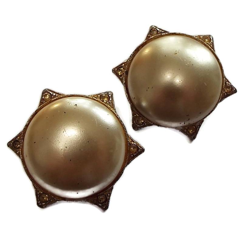 Große Faux Pearl Button Ohrringe Mit Stern Wie Spike Von Strasssteinen von JustVintageEARRINGS