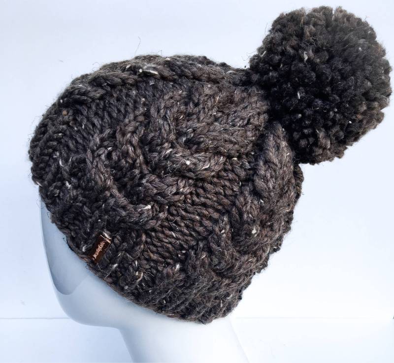 Grobstrick Strickmütze Tweed Zopfmuster Mit Bommel von JustaGuyKnits