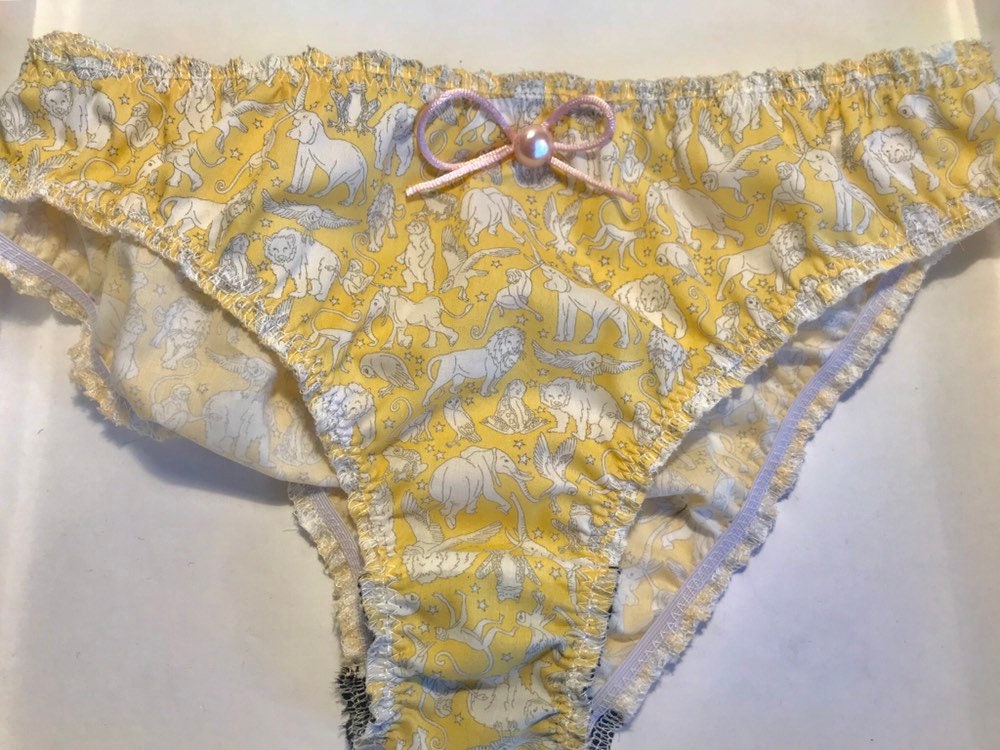 Liberty Print Knickers Handgefertigte Baumwolle Unterwäsche Mit Tiermotiv Liberty Print Knickers Handgefertigte Baumwolle Unterwäsche Mit Tiermotiv von Justinedalton