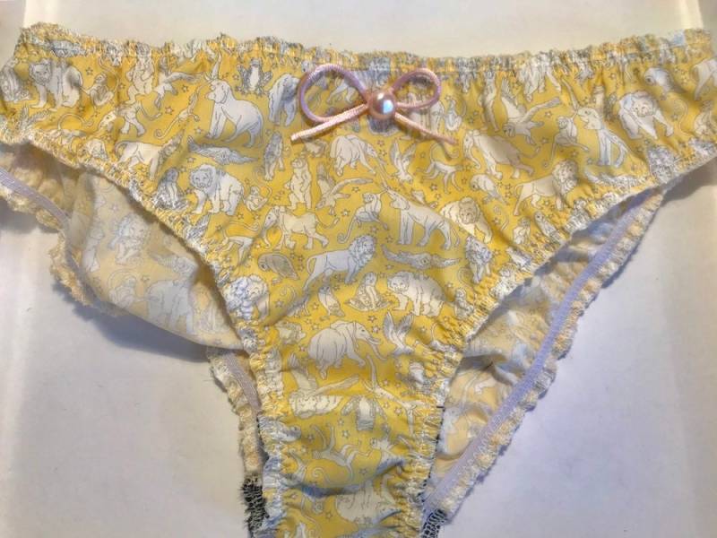 Liberty Print Knickers Handgefertigte Baumwolle Unterwäsche Mit Tiermotiv Liberty Print Knickers Handgefertigte Baumwolle Unterwäsche Mit Tiermotiv von Justinedalton