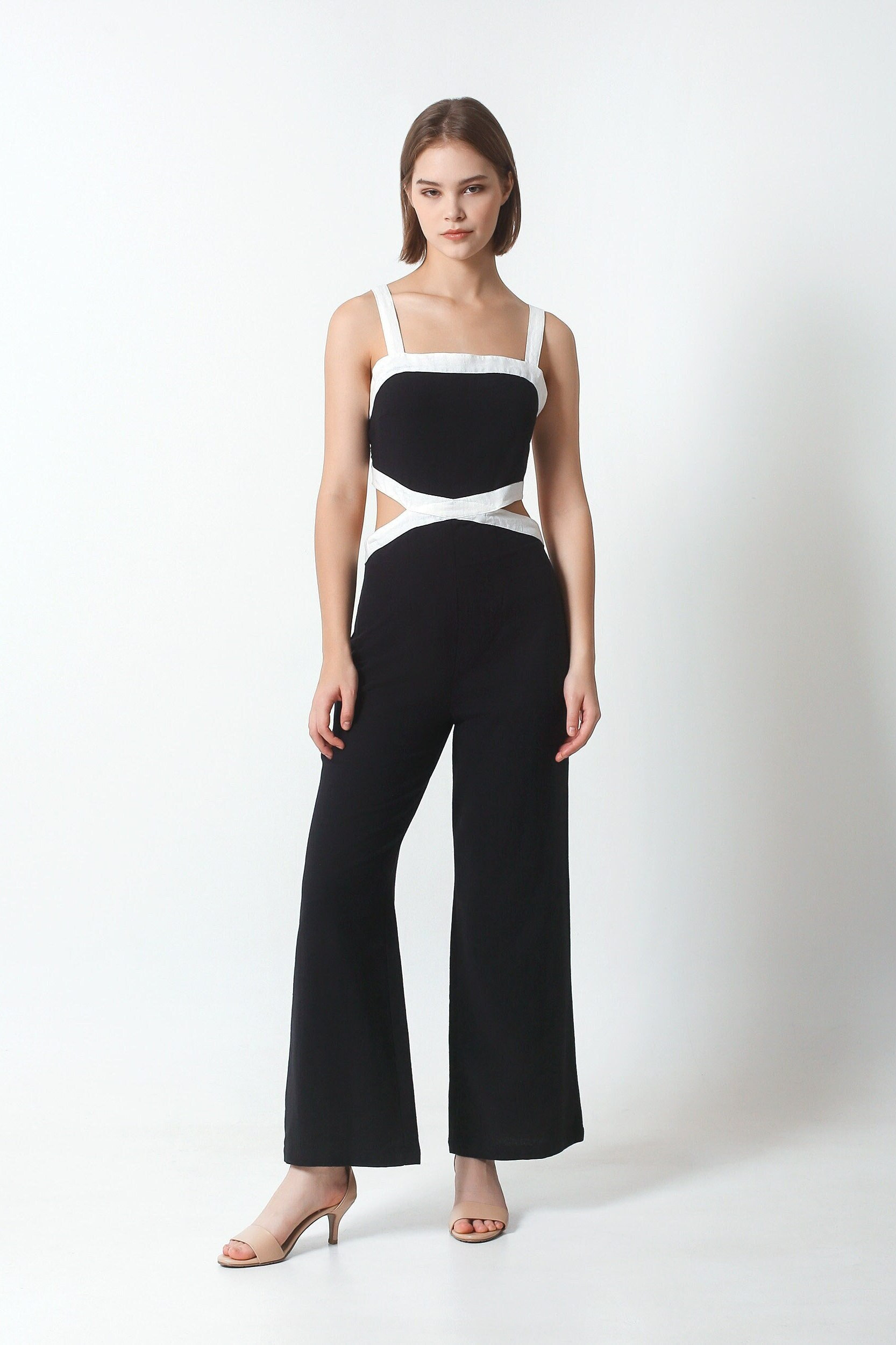 Faye Jumpsuit - Schwarz von JustjodesignCo