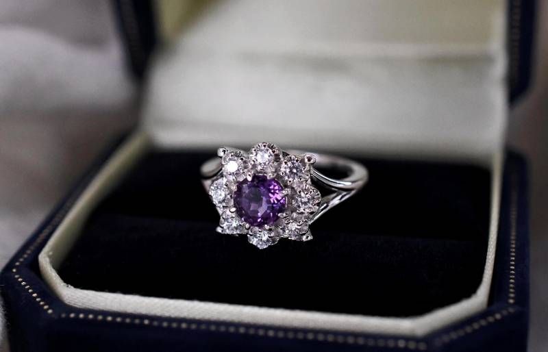 Antiker Amethyst Ring Natürlicher Schmuck 925 Silber & 18K Weissgold Perfekte Überraschung Verstellbarer Geschenk Für Frau Antiker Amethyst Ring Natürlicher Schmuck 925 Silber & 18K Weissgold Perfekte Überraschung Verstellbarer Geschenk Für Frau von JustringSJ