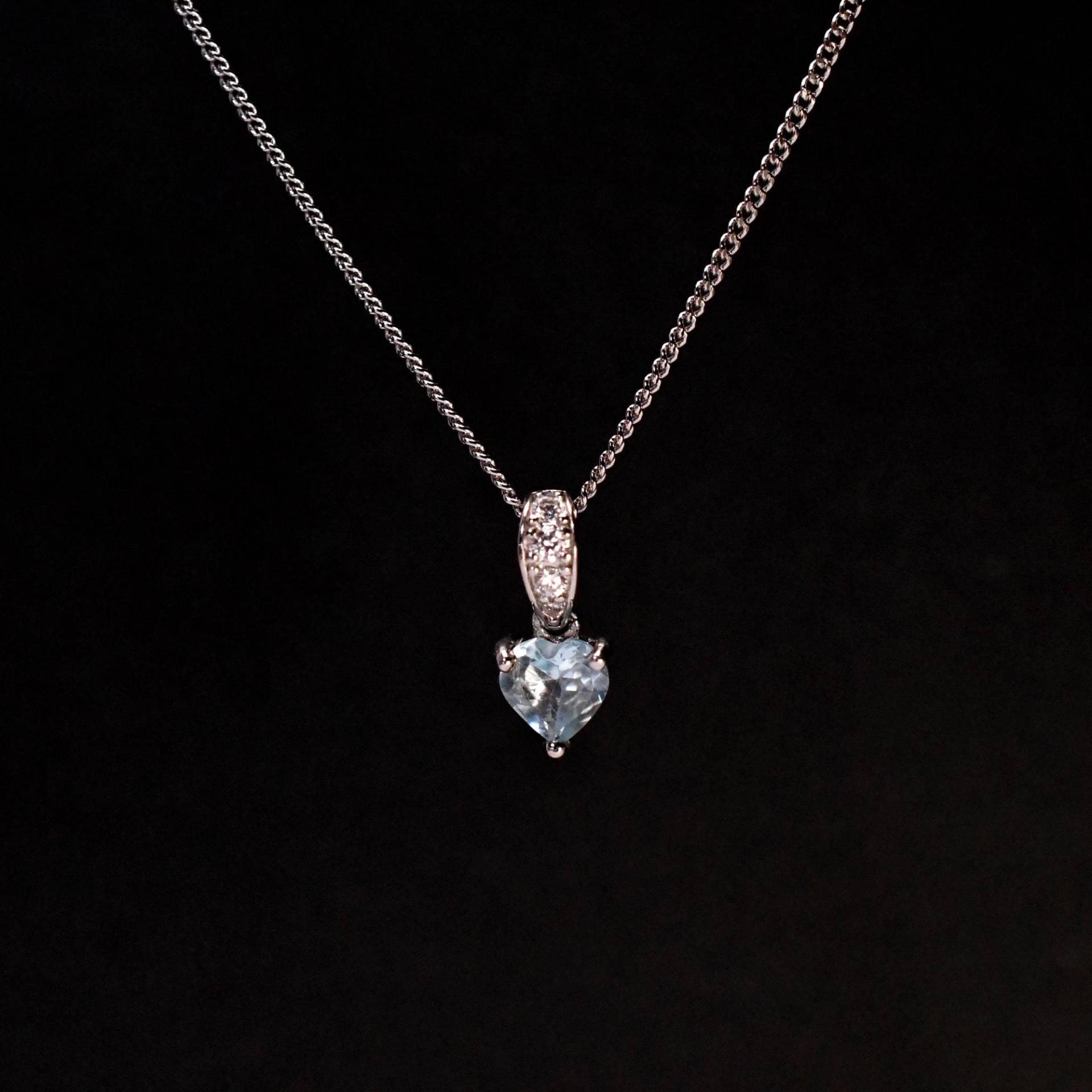 Aquamarin Herz Halskette Natürlicher 5mm 925 Silber Kette Zarter Anhänger Geschenk Für Sie von JustringSJ