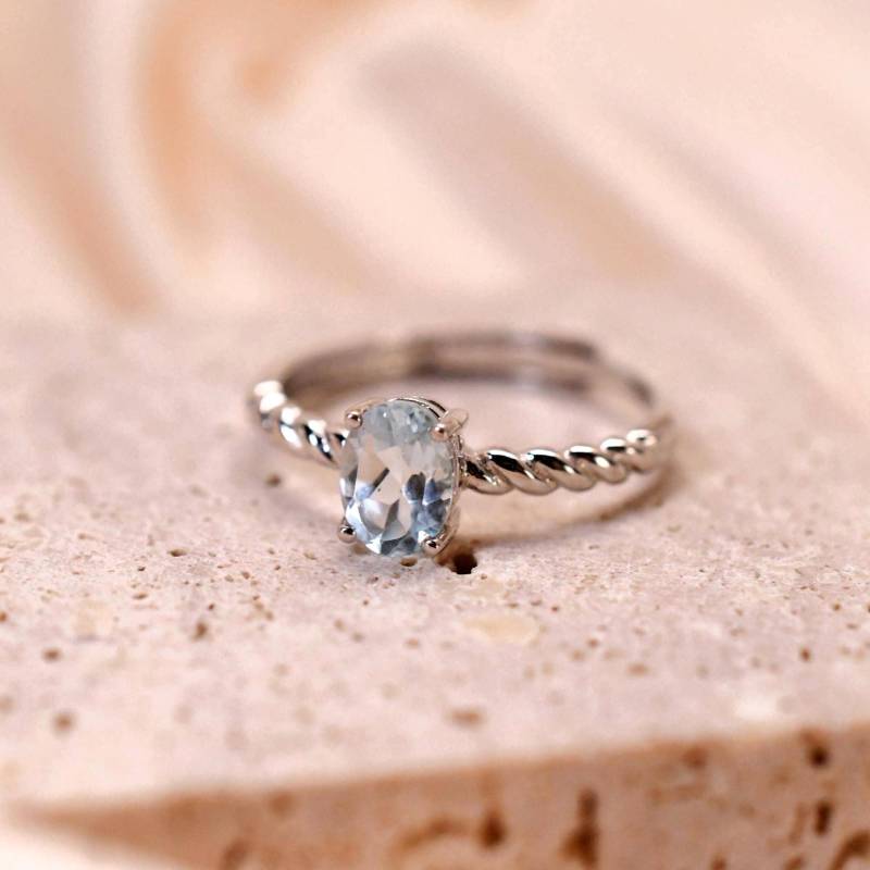 Aquamarin Ring Natürlicher 925 Silber Verstellbar Gedrehte Ringschiene Handgemachter Edelsteinschmuck Geschenk Für Sie von JustringSJ