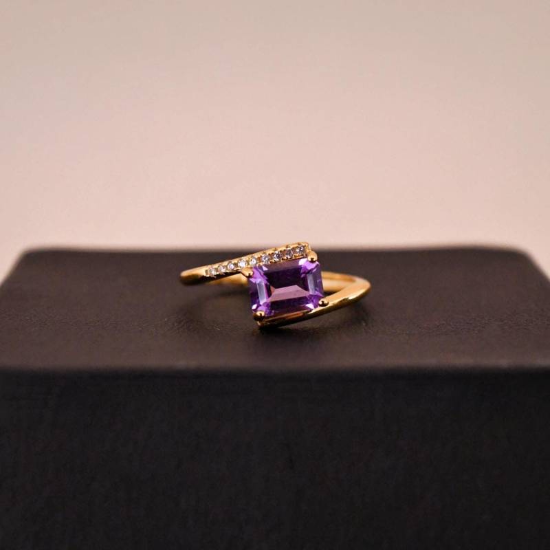 Eleganter Amethystring Aus 925Er Silber Vergoldet Mit 18K Gold Verstellbar & Einzigartig Perfektes Geschenk Für Frau von JustringSJ