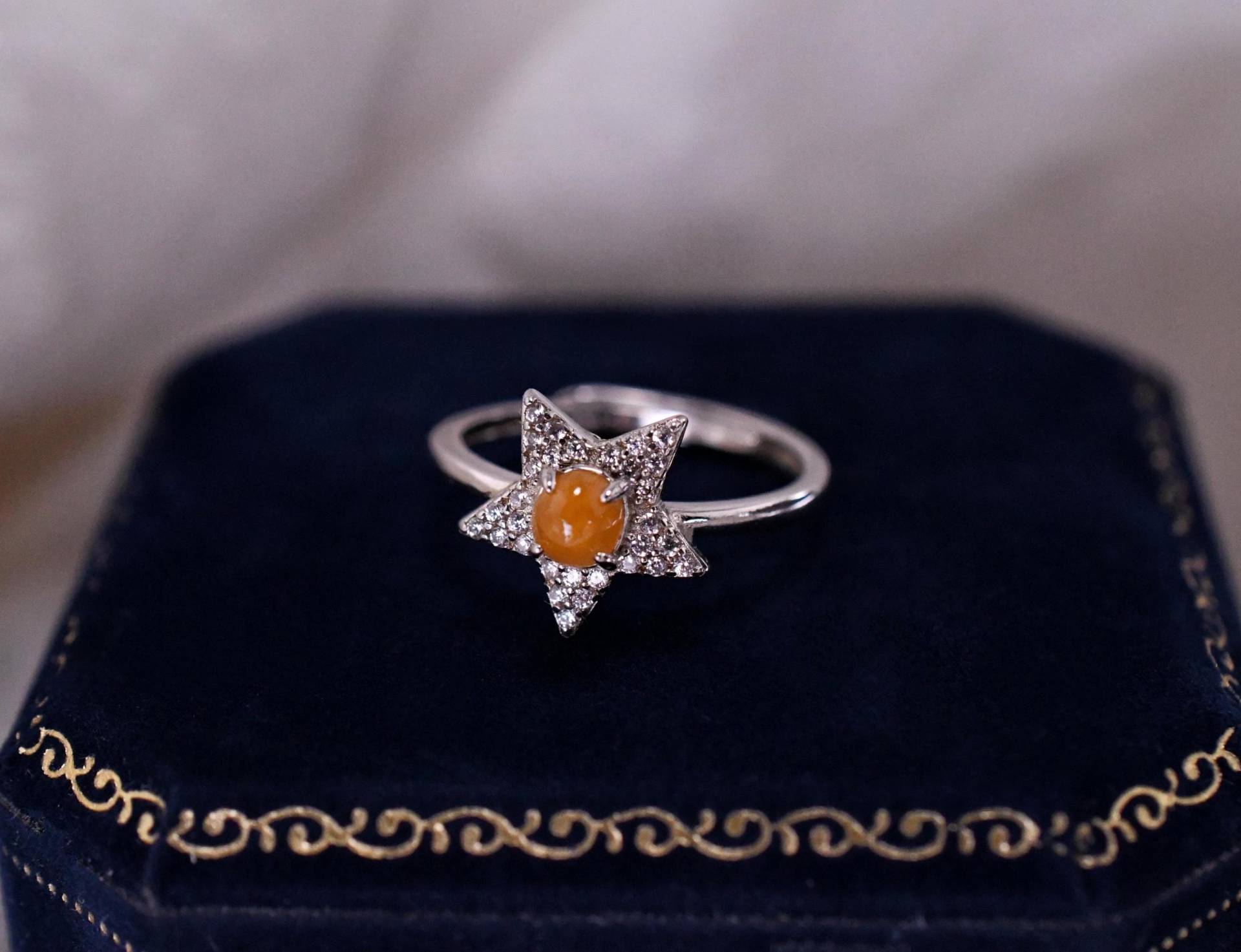 Gelber Jade-Ring Stern-Ring Seestern-Ring Eleganter Mit Verstellbarer Größe in 925Er Silber Perfektes Geschenk von JustringSJ