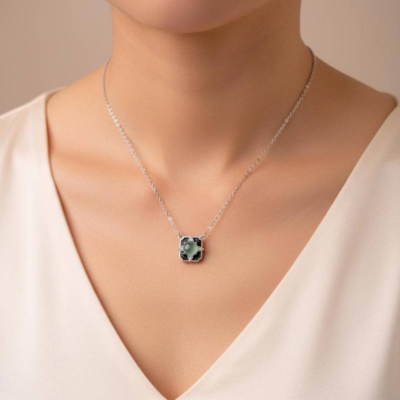 Jadeit Halskette Natürliche 925 Silber Schwarzer Email Anhänger Quadratisch Design Zarte Kette Schmuck Damen von JustringSJ