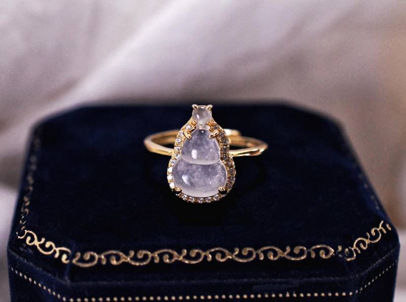 Natürlicher Jade-Ring Geburtsstein-Ring Jade Schmuck Geschenk Für Frau Perfektes Freundin Natürlicher Jade-Ring Geburtsstein-Ring Jade Schmuck Geschenk Für Frau Perfektes Freundin von JustringSJ