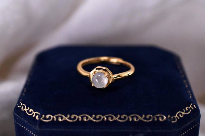 Natürlicher Jade-Ring Geburtsstein-Ring Jade Schmuck Geschenk Für Frau Perfektes Freundin von JustringSJ