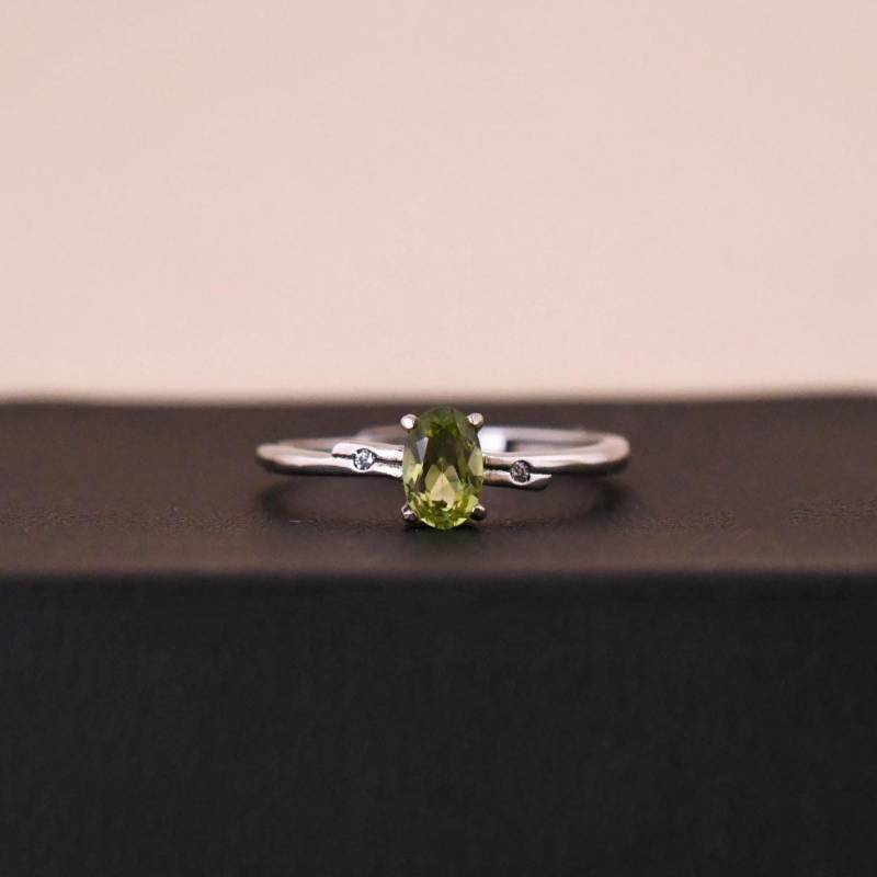 Natürlicher Peridot Solitär Ring 925Er Sterlingsilber Vergoldet Verstellbar Geschenk Für Sie Peridotring Natürliche von JustringSJ
