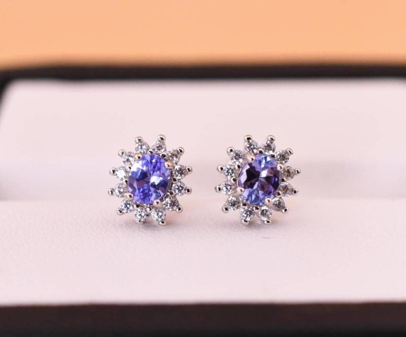 Natürlicher Tansanit Ohrstecker Natürliche Ohrringe 925Er Silber Vergoldet Mit 18K Weissgold Geburtstagsgeschenke Für Sie von JustringSJ