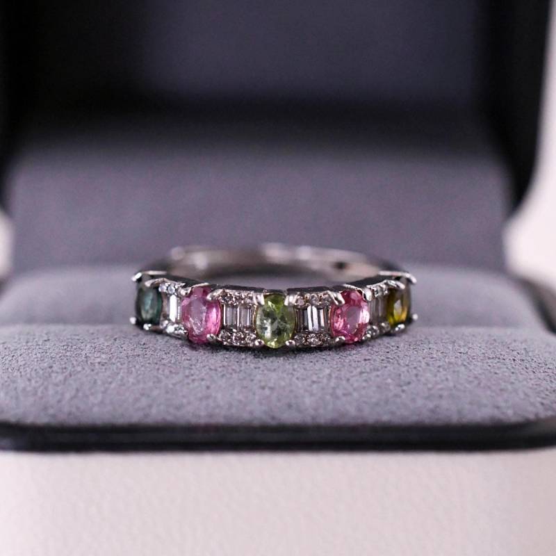 Turmalin-Reihenring in Regenbogenfarben Natürlicher Turmalinring 925Er Silberring Verstellbarer Perfektes Geschenk Für Freundin Turmalin-Reihenring in Regenbogenfarben Natürlicher Turmalinring 925Er Silberring Verstellbarer Perfektes Geschenk Für Freundin von JustringSJ
