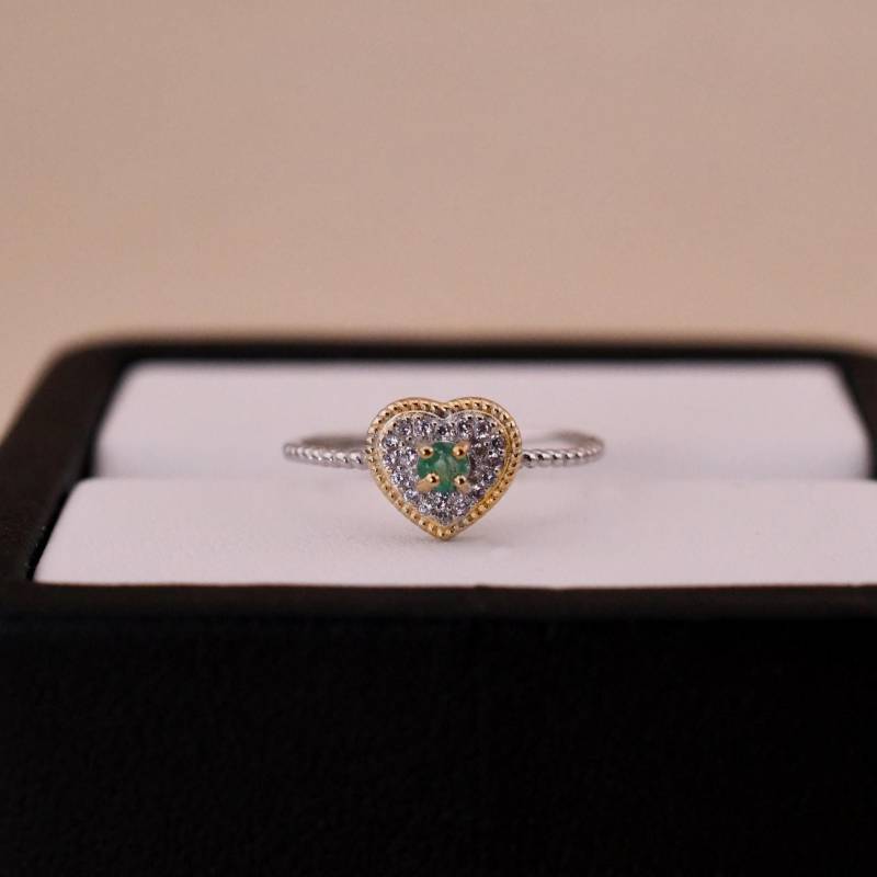 Zarter Smaragd-Ring Natürlicher Smaragd Ring 18K Weissgold Und Gelbgold Vermeil 925Er Sterlingsilber Veroldet Verstellbar Zarter Smaragd-Ring Natürlicher Smaragd Ring 18K Weissgold Und Gelbgold Vermeil 925Er Sterlingsilber Veroldet Verstellbar von JustringSJ