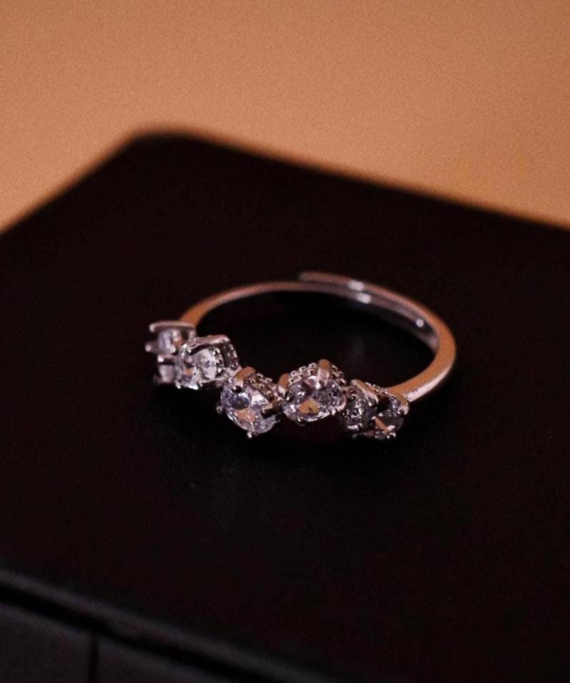 Zirkonia-Reihenring Stapelring 925Er Silber & 18K Vergoldung Anpassbarer Damenring Perfekt Für Jeden Anlass Perfektes Geschenk von JustringSJ