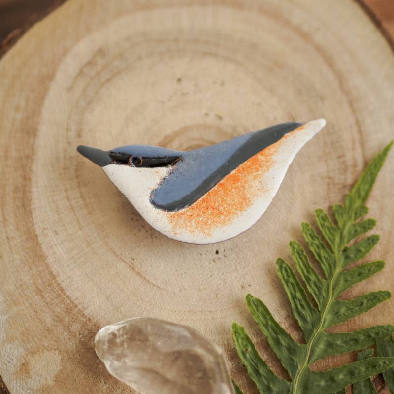 Kleiber Brosche, Emaillierte Kupfernadel, Pastell Vogel Brosche Kleiber Brosche, Emaillierte Kupfernadel, Pastell Vogel Brosche von JustynaKrupkowska